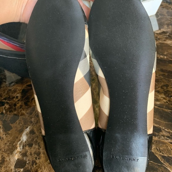 Burberry shoes - Picture 4 of 4